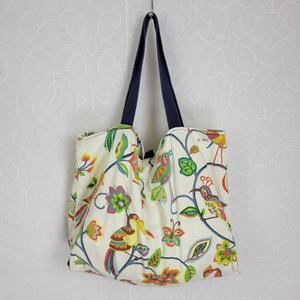 Be You Women's Tote‎ Bag 24"x18" White Floral Animal Print Double Handle Strap